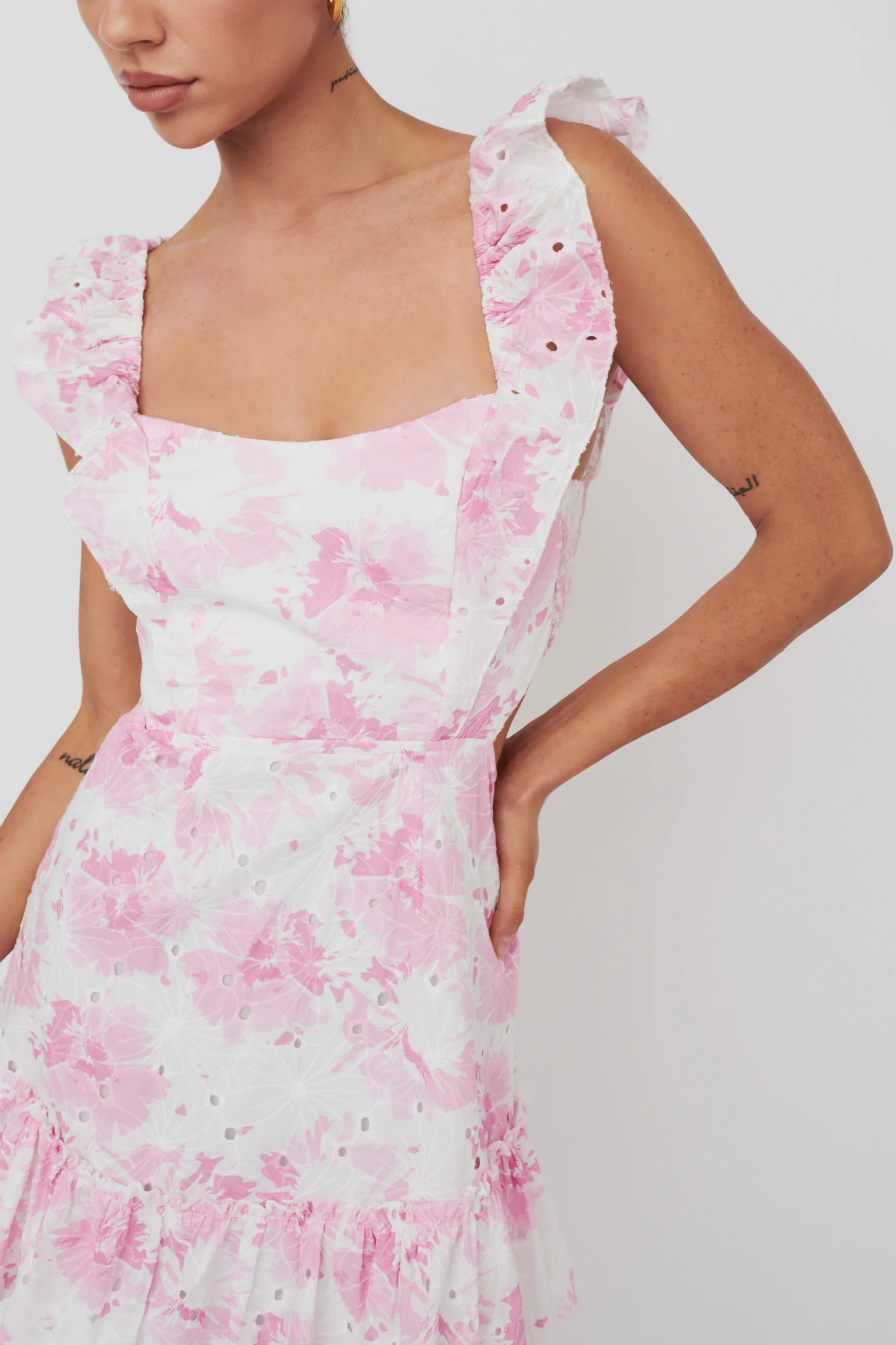 Porcia Tied Back Frill Dress Floral Pink - Image 4